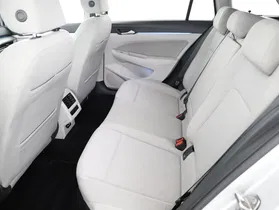 VW Golf VIII Variant 2.0 TDI Life DSG | Thumbnail 24 von 28