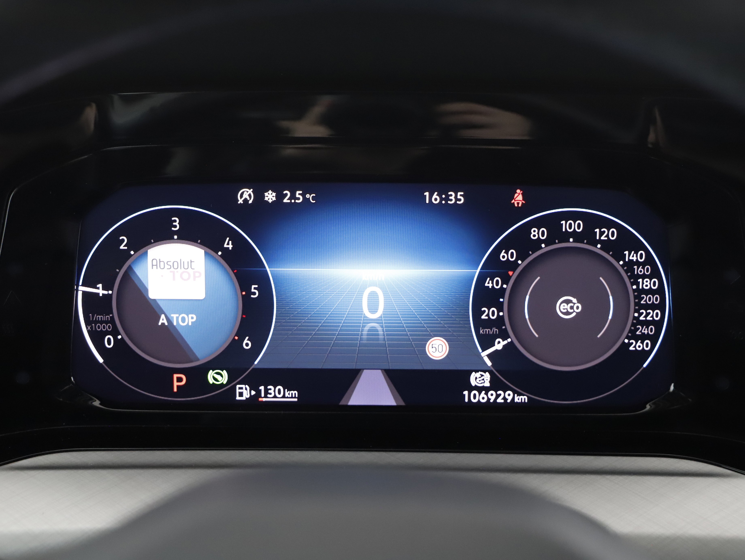 VW Golf VIII Variant 2.0 TDI Life DSG | Bild 16 von 28