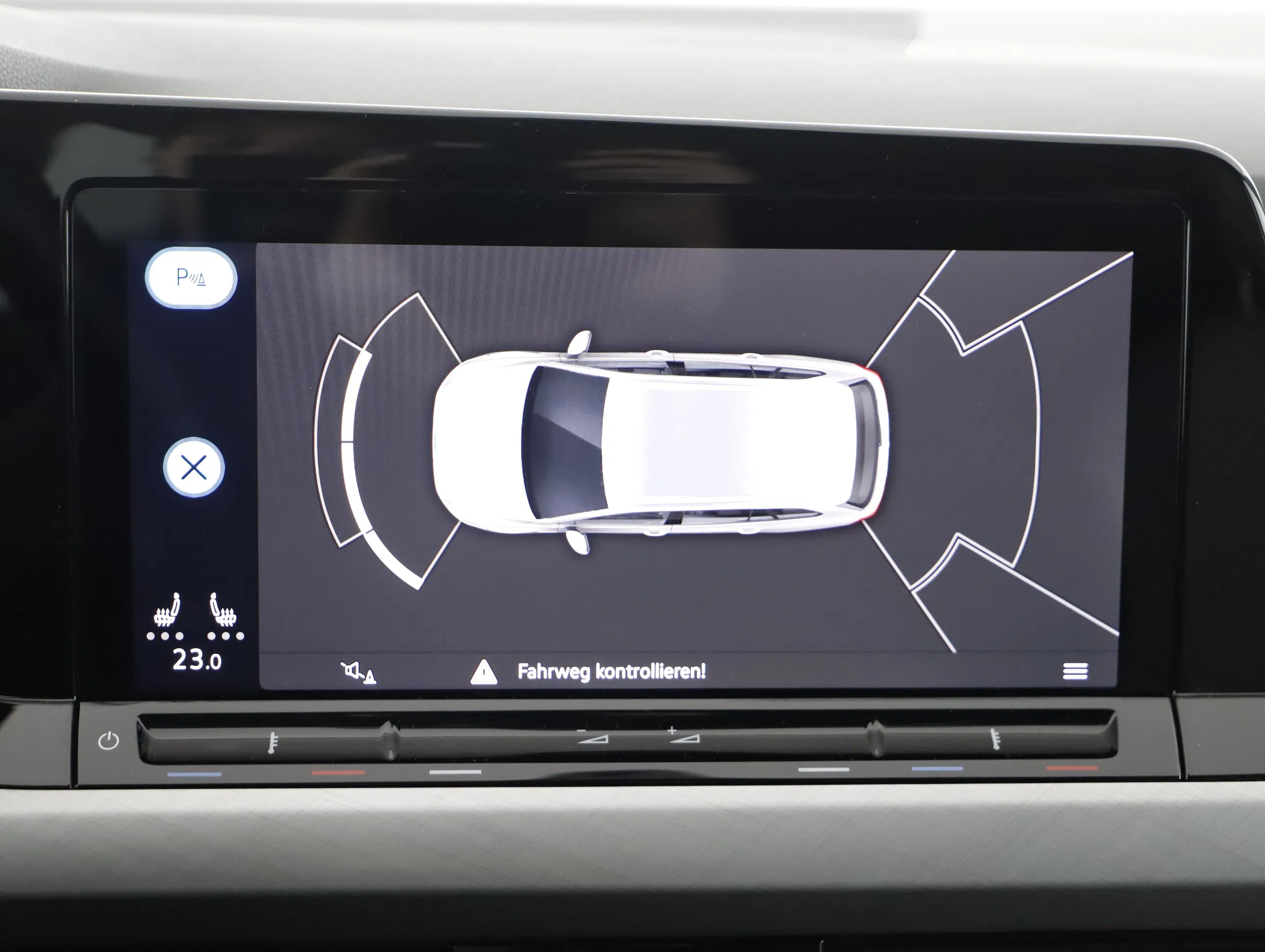 VW Golf VIII Variant 2.0 TDI Life DSG | Bild 22 von 28