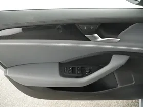 VW Passat Variant 1.5 eTSI W Business | Thumbnail 10 von 29