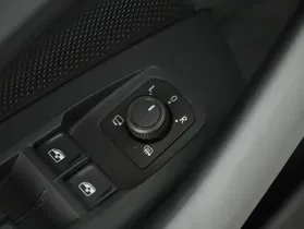 VW Passat Variant 1.5 eTSI W Business | Thumbnail 11 von 29