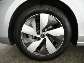 VW Passat Variant 1.5 eTSI W Business | Thumbnail 9 von 29