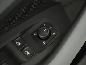 VW Passat Variant 2.0 TDI W Business | Thumbnail 12 von 31