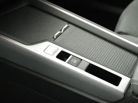 VW Passat Variant 2.0 TDI W Business | Thumbnail 25 von 31