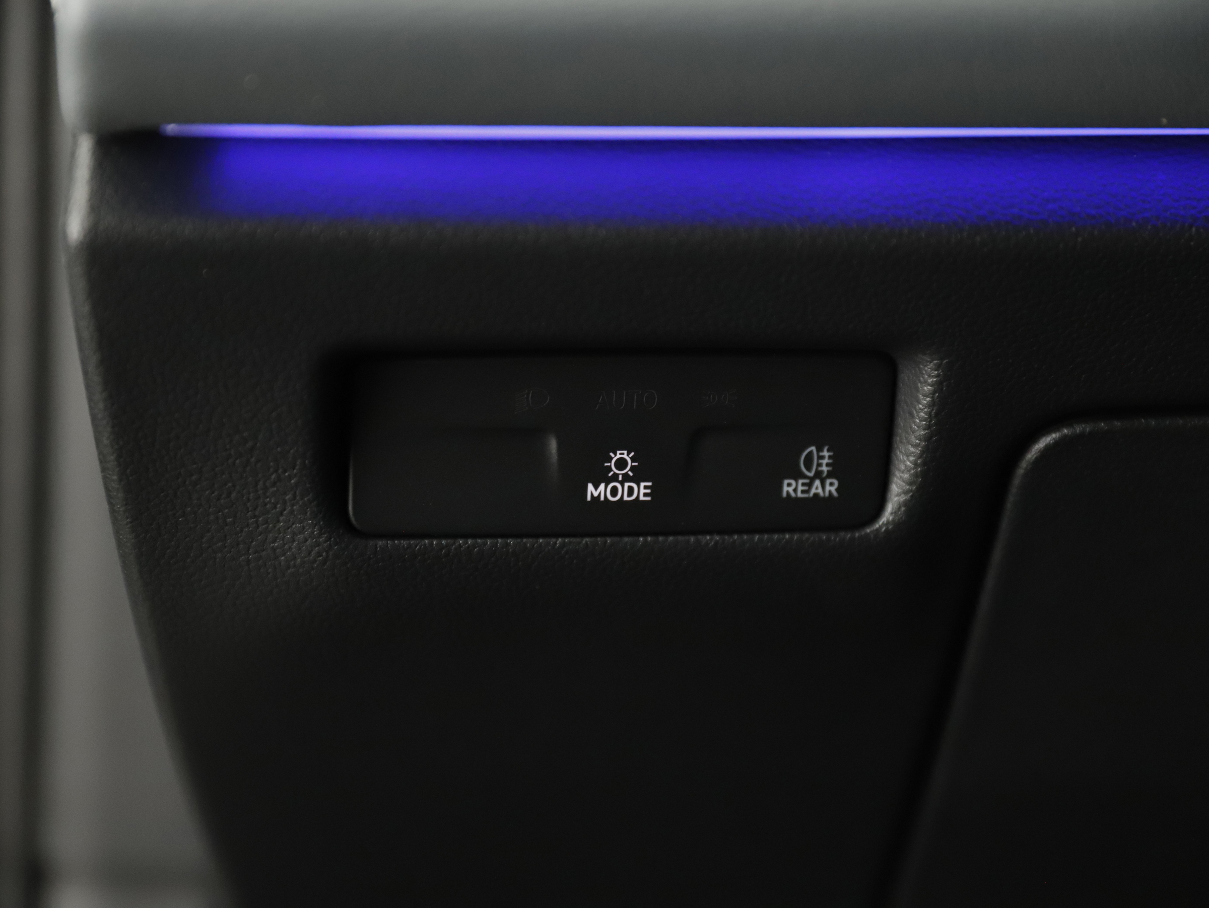 VW Passat Variant 2.0 TDI W Business | Bild 2 von 14