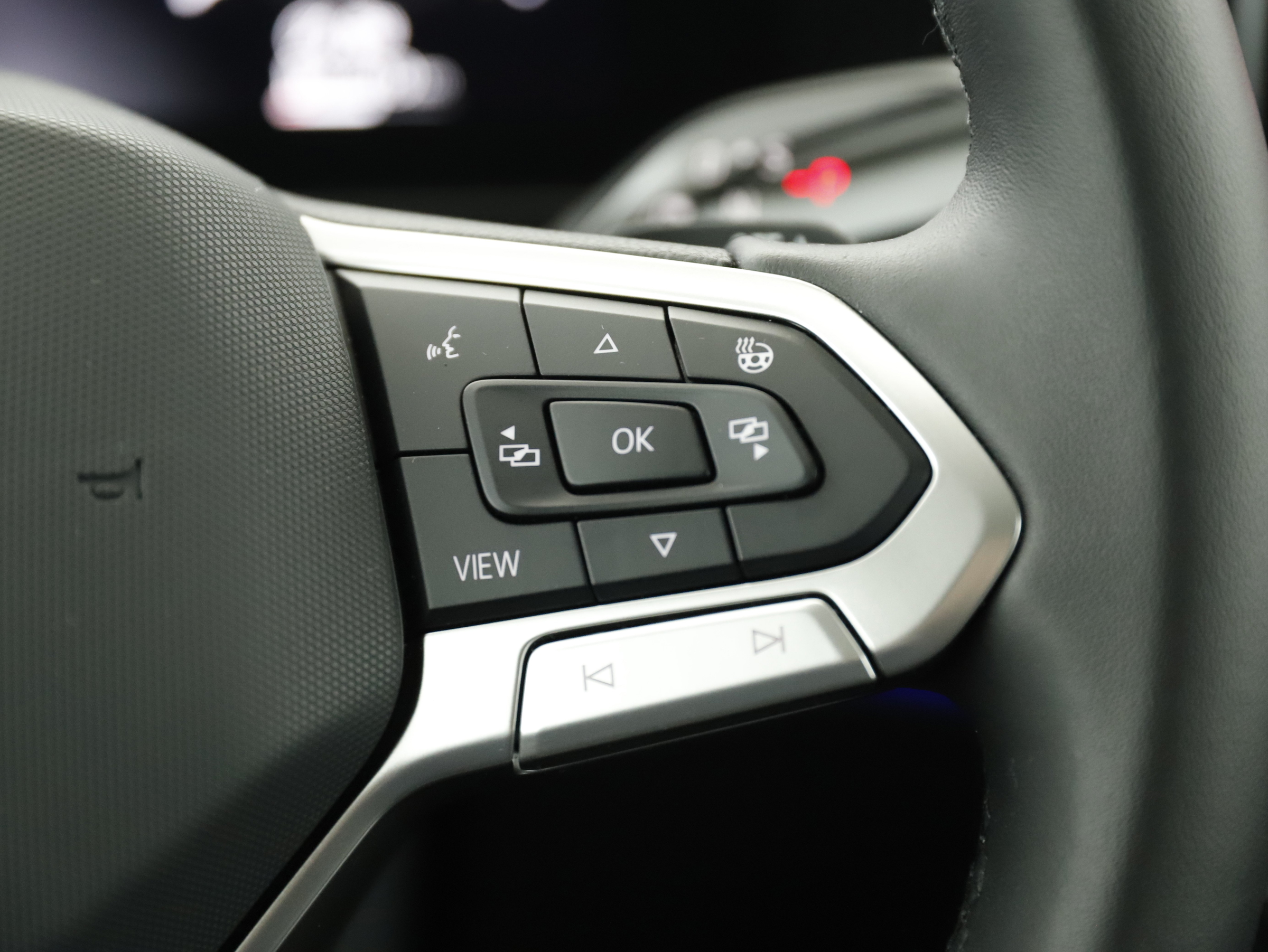 VW Passat Variant 2.0 TDI W Business | Bild 8 von 14