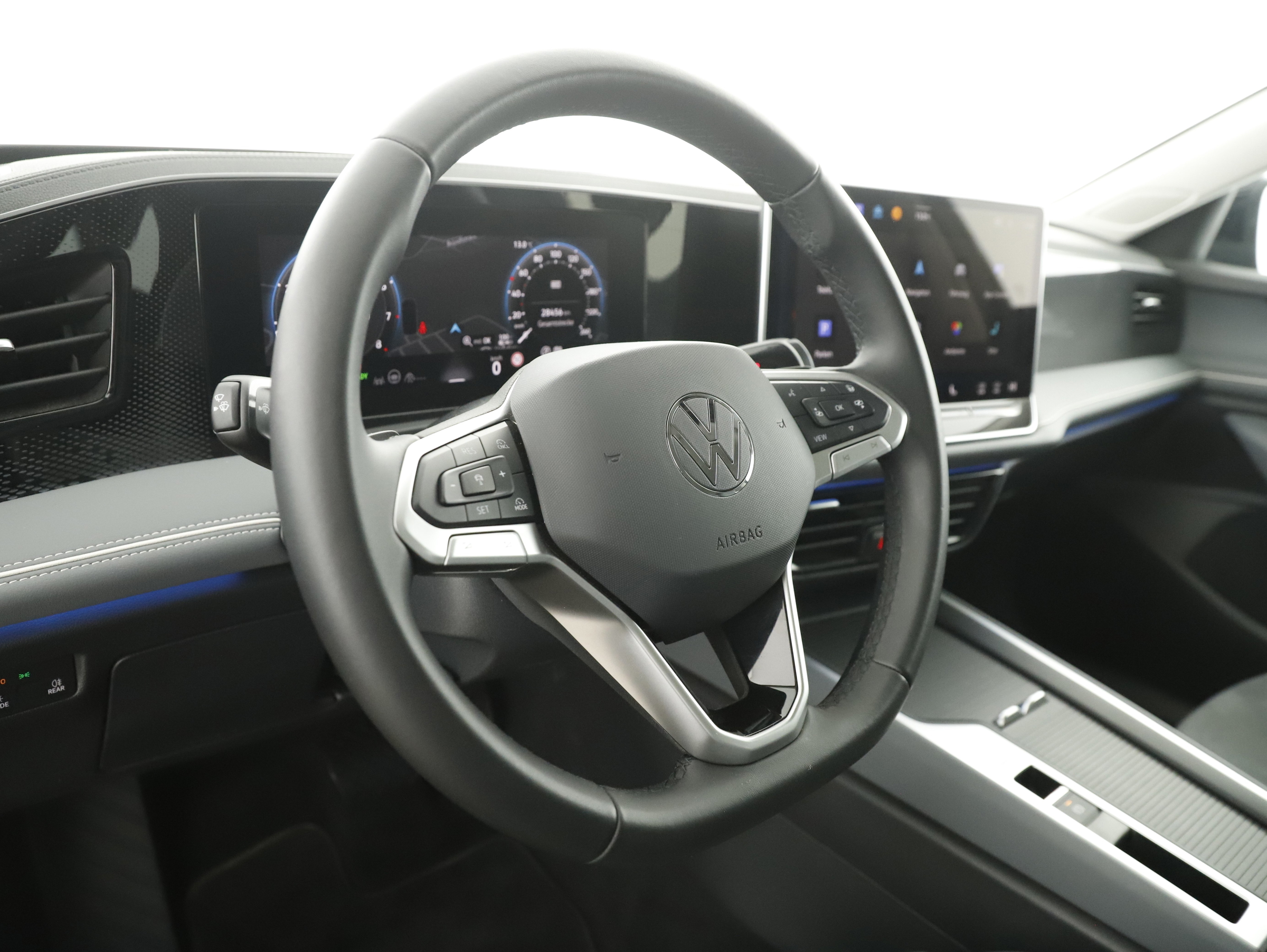 VW Passat Variant 1.5 eTSI W Business | Bild 11 von 25