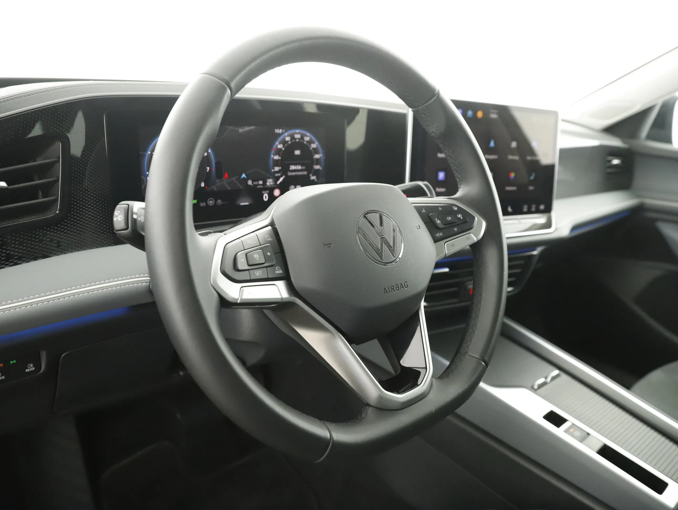 VW Passat Variant 1.5 eTSI W Business | Bild 11 von 25