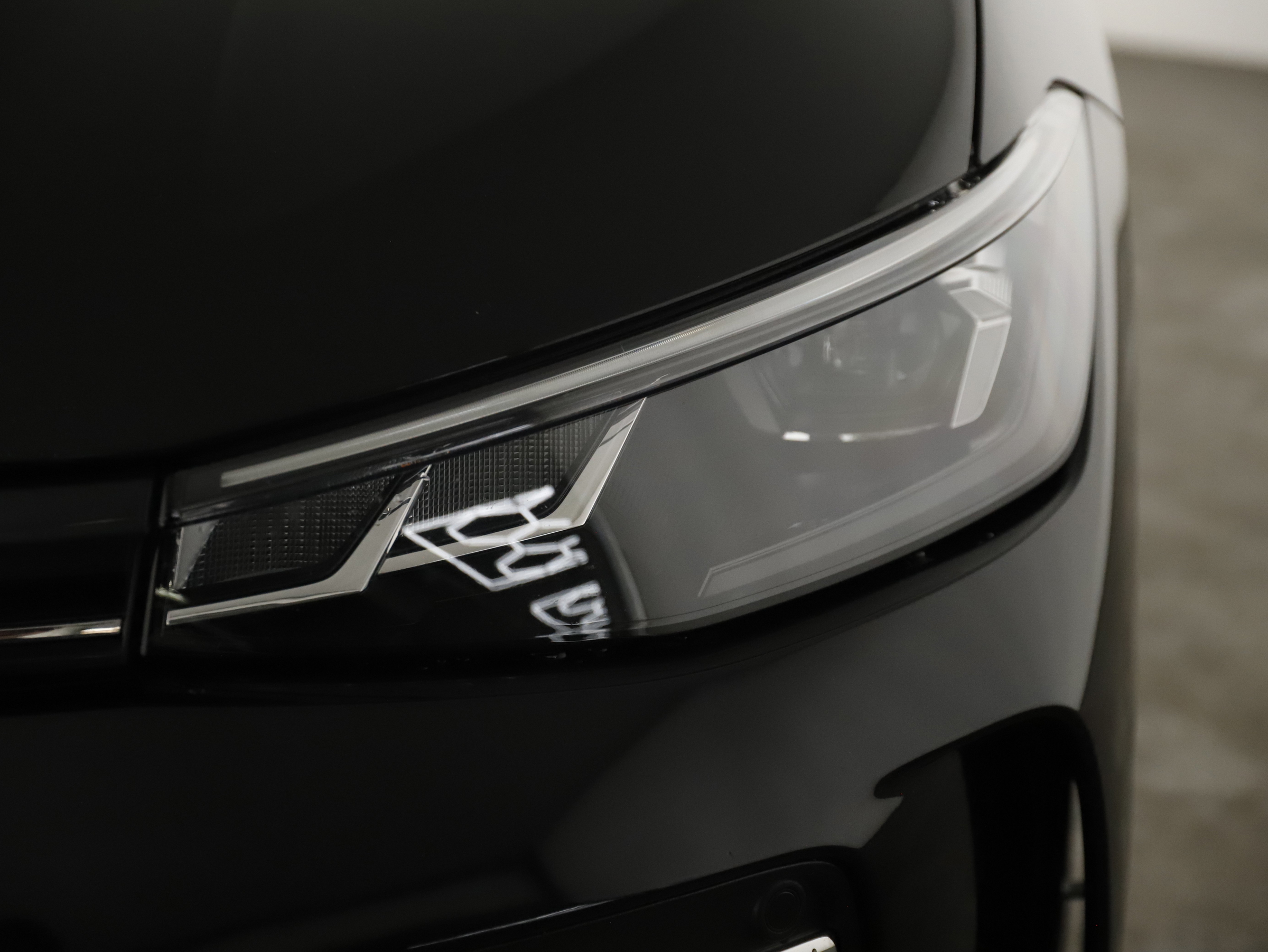 VW Passat Variant 1.5 eTSI W Business | Bild 23 von 25