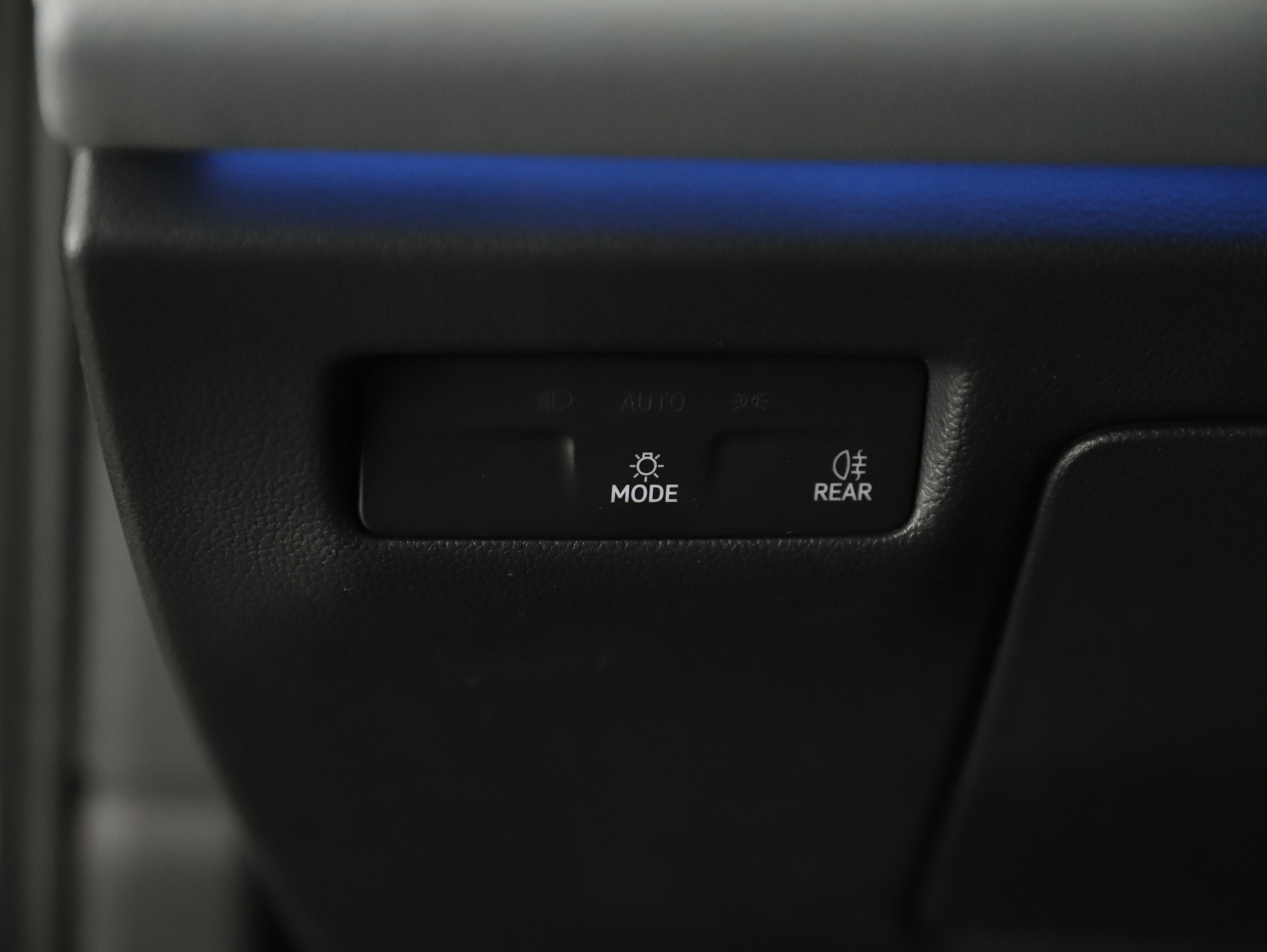 VW Passat Variant 1.5 eTSI W Business | Bild 8 von 25