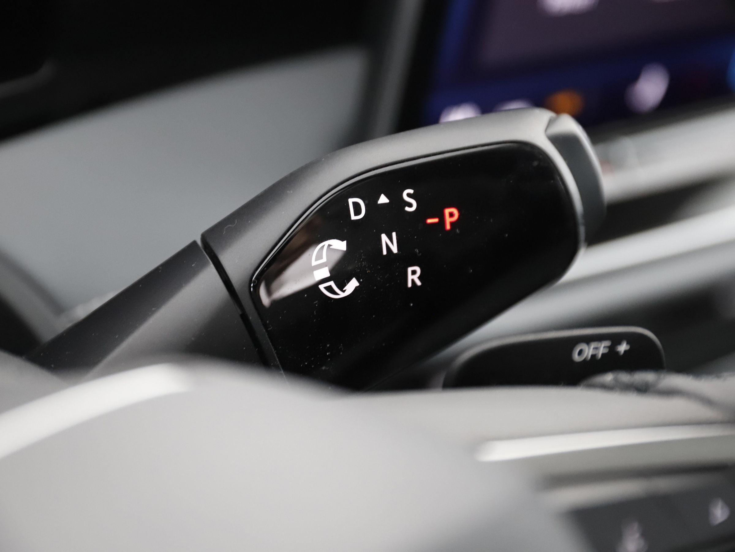 VW Passat Variant 2.0 TDI W Business | Bild 20 von 30