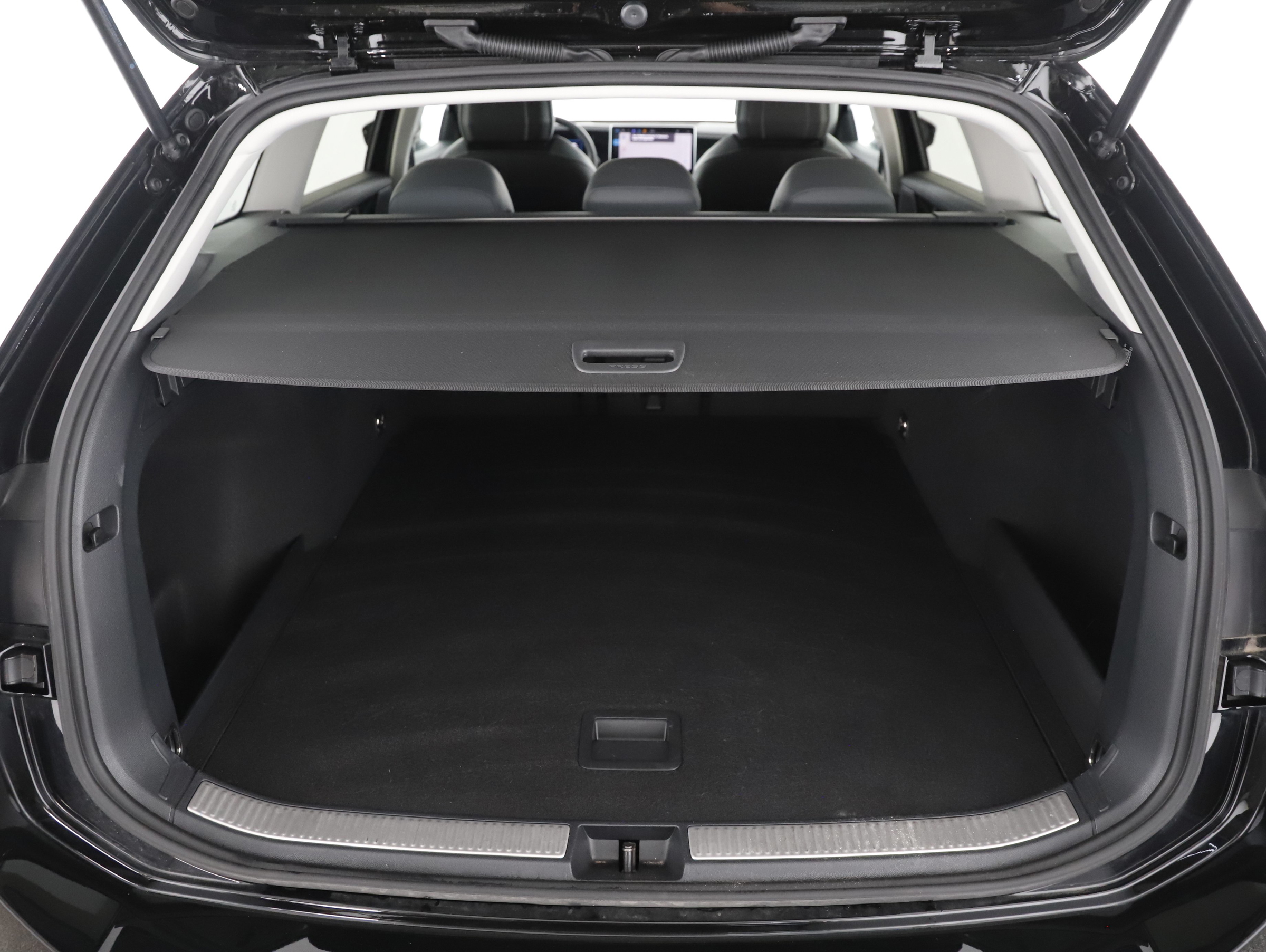 VW Passat Variant 2.0 TDI W Business | Bild 27 von 30