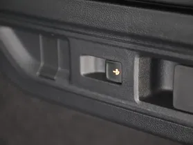 VW Passat Variant 2.0 TDI W Business | Thumbnail 28 von 30