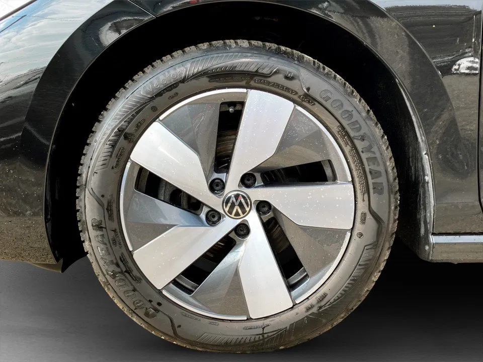 VW Passat Variant 2.0 TDI Busn. | Bild 7 von 27