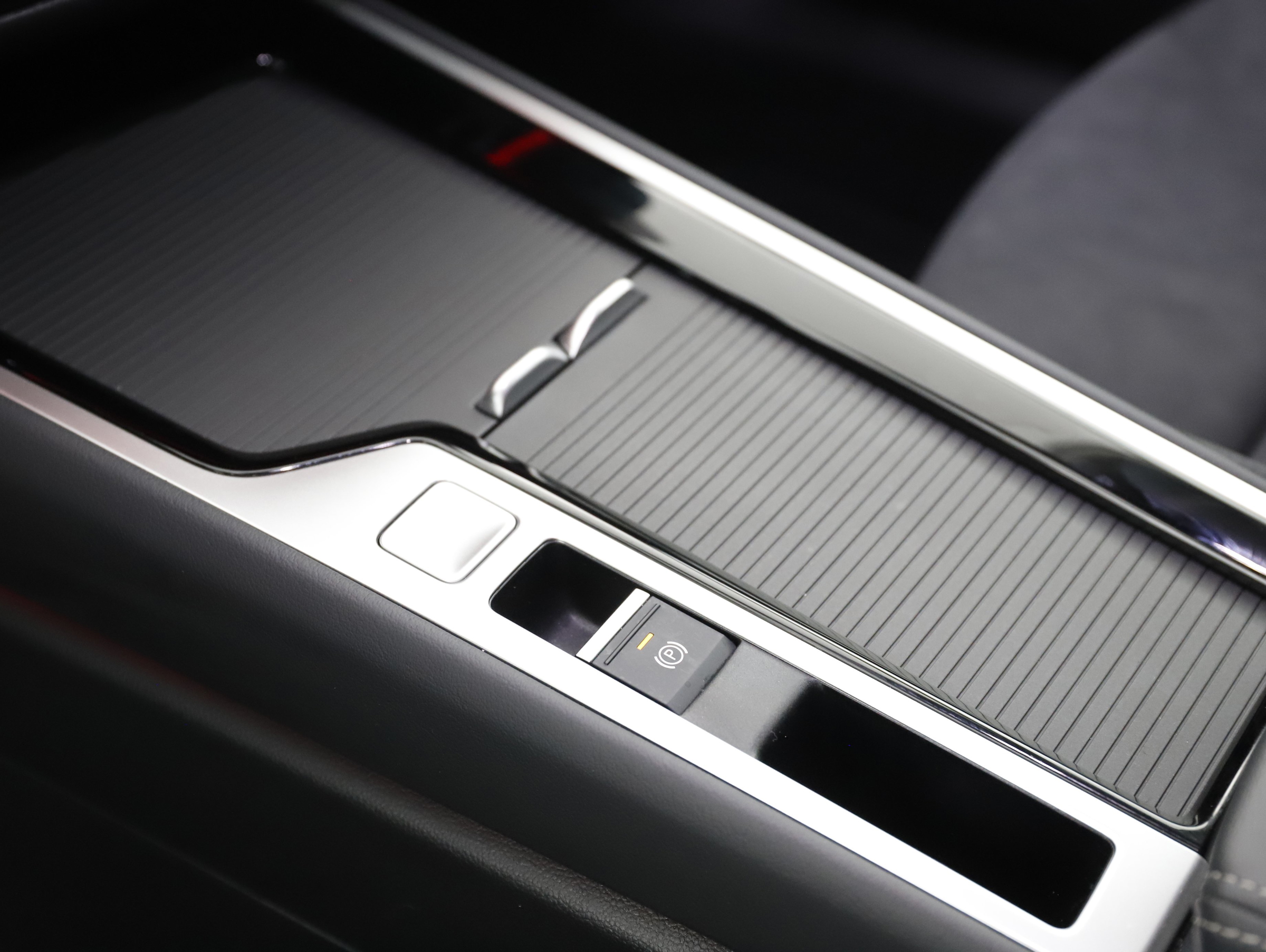 VW Passat Variant 2.0 TDI W Elegance | Bild 21 von 28