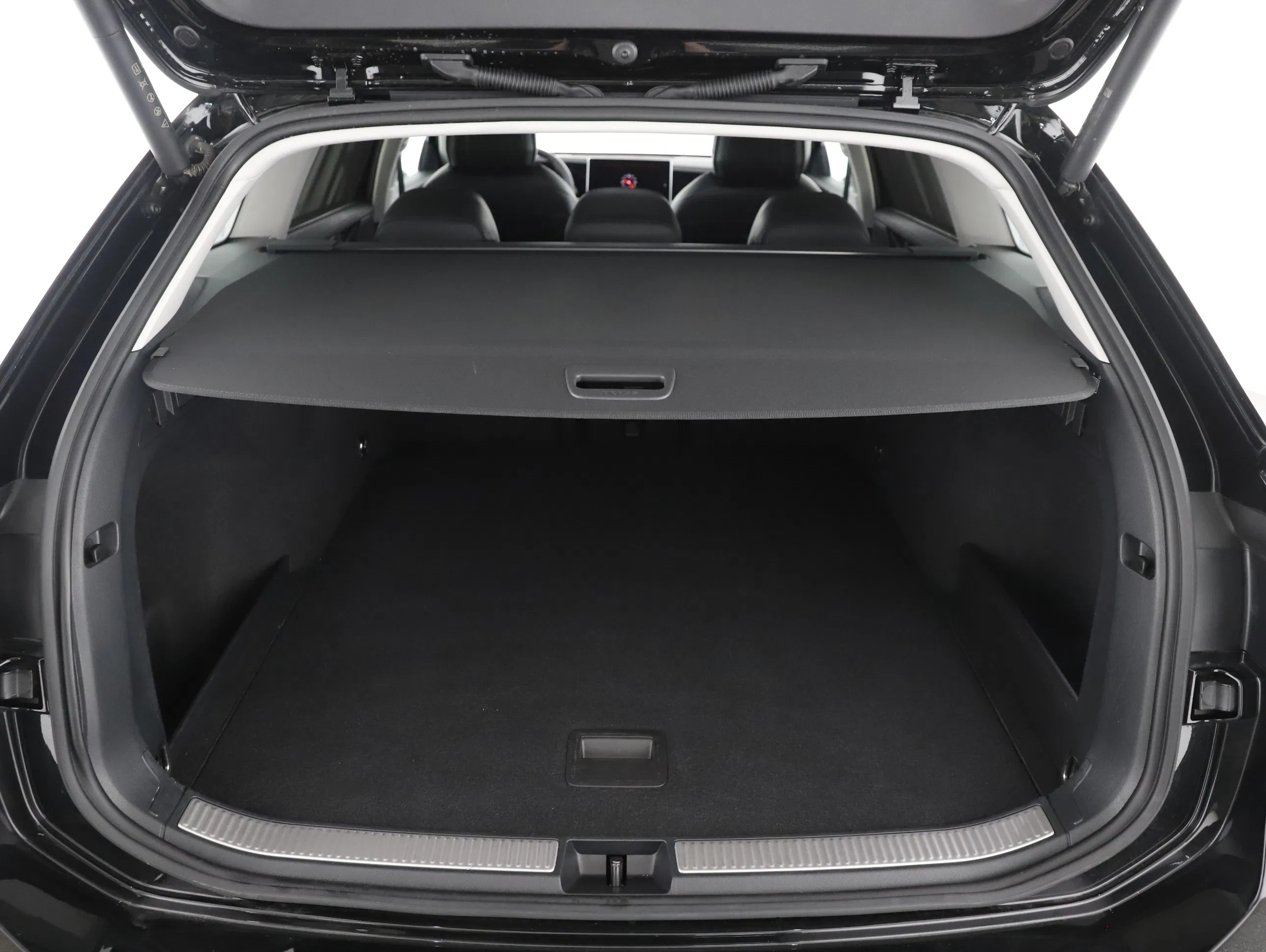 VW Passat Variant 2.0 TDI W Elegance | Bild 22 von 28