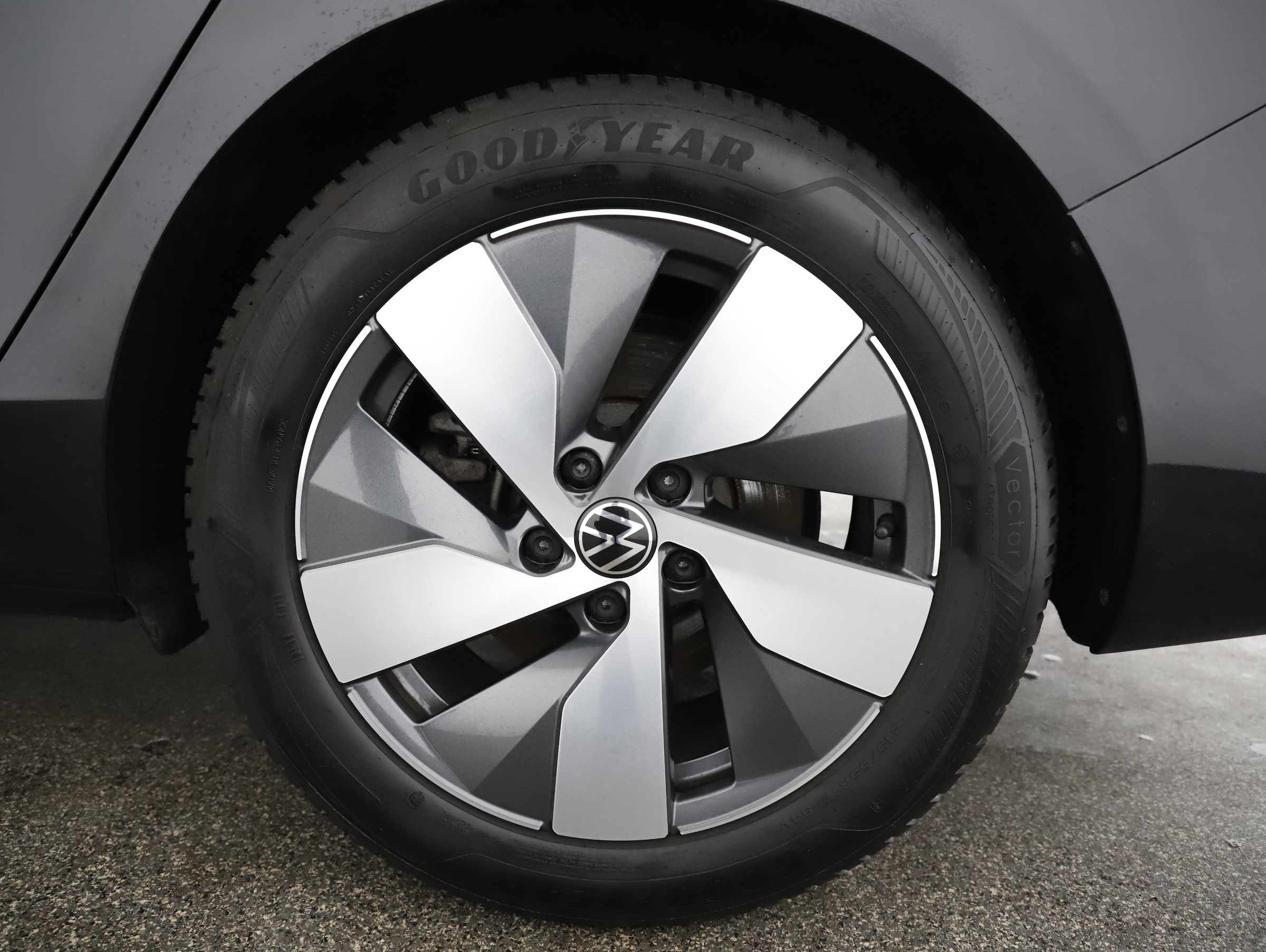 VW Passat Variant 2.0 TDI W Elegance | Bild 4 von 28