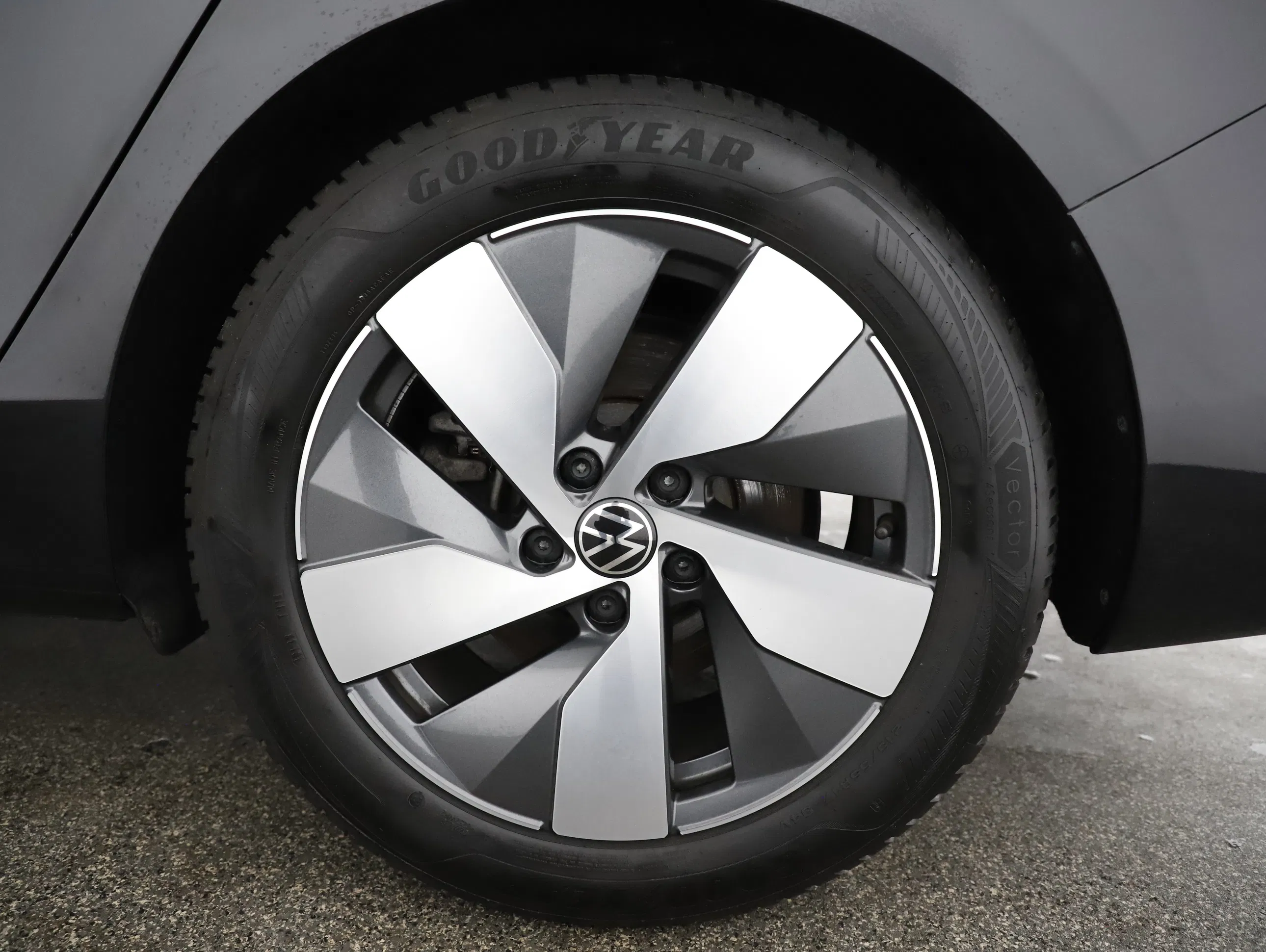 VW Passat Variant 2.0 TDI W Elegance | Bild 4 von 28