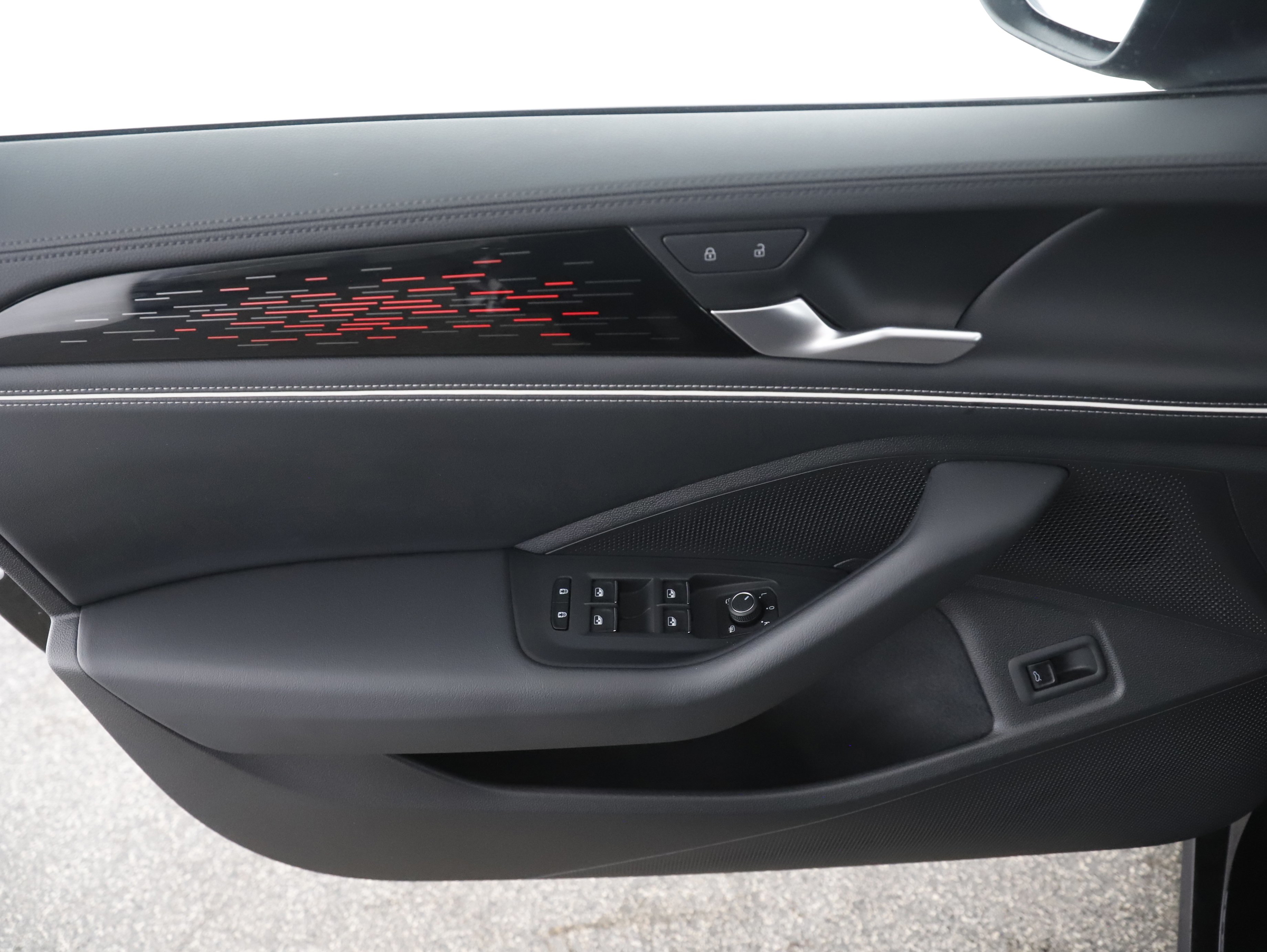 VW Passat Variant 2.0 TDI W Elegance | Bild 5 von 28