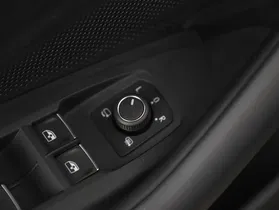 VW Passat Variant 2.0 TDI W Elegance | Thumbnail 6 von 28