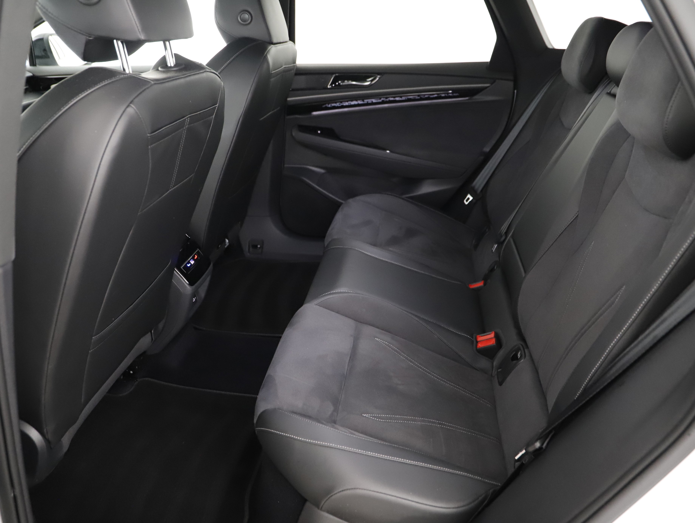 VW ID.7 Tourer Pro W | Bild 2 von 24