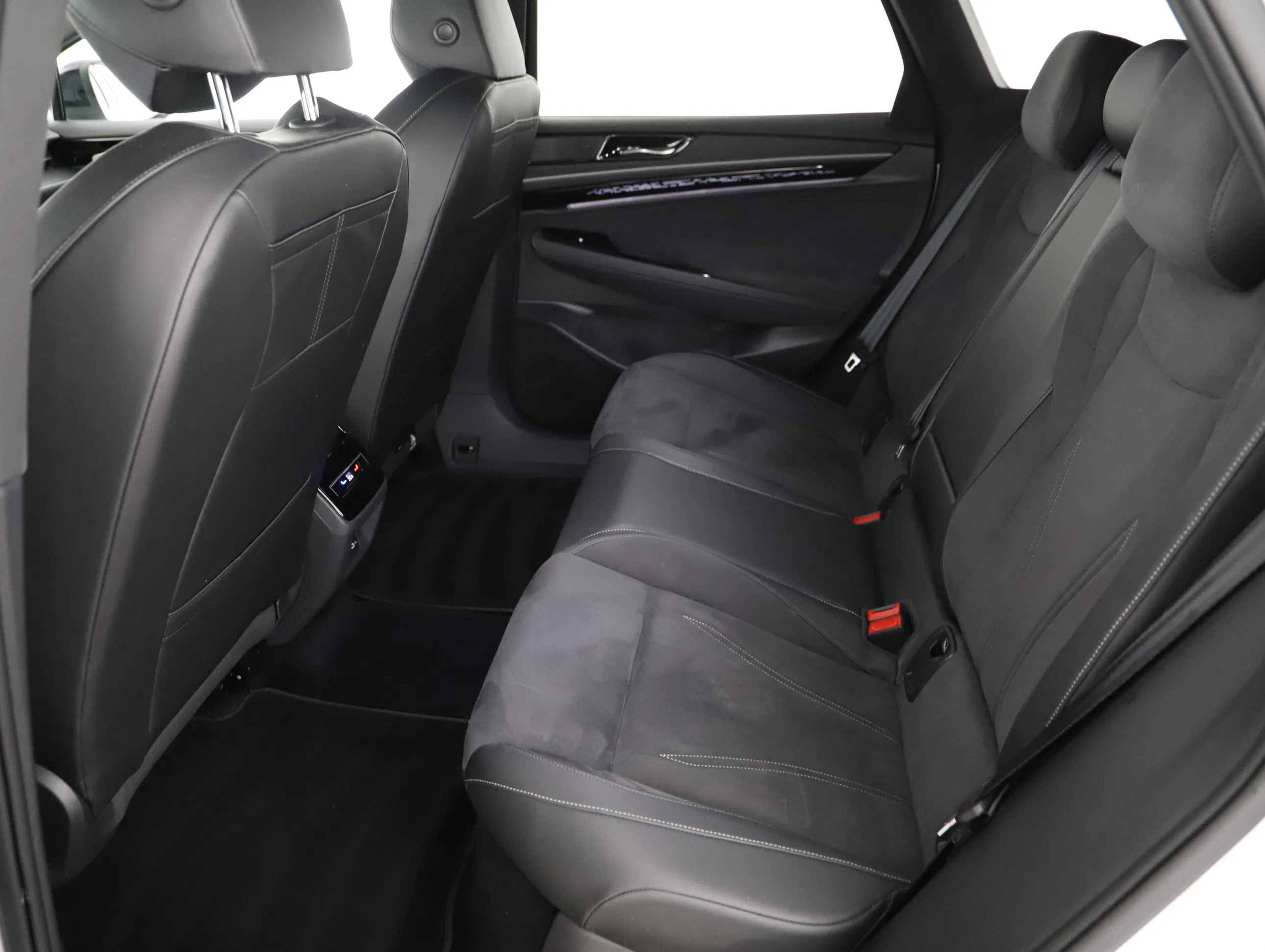 VW ID.7 Tourer Pro W | Bild 2 von 24