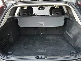 Volvo V60 Kombi T5 Momentum Pro | Thumbnail 22 von 23