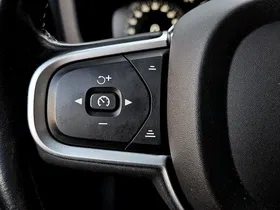 Volvo V60 Kombi T5 Momentum Pro | Thumbnail 13 von 23
