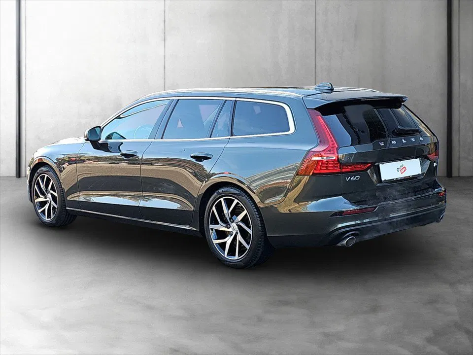Volvo V60 Kombi T5 Momentum Pro | Bild 4 von 23