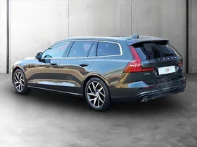 Volvo V60 Kombi T5 Momentum Pro | Thumbnail 4 von 23