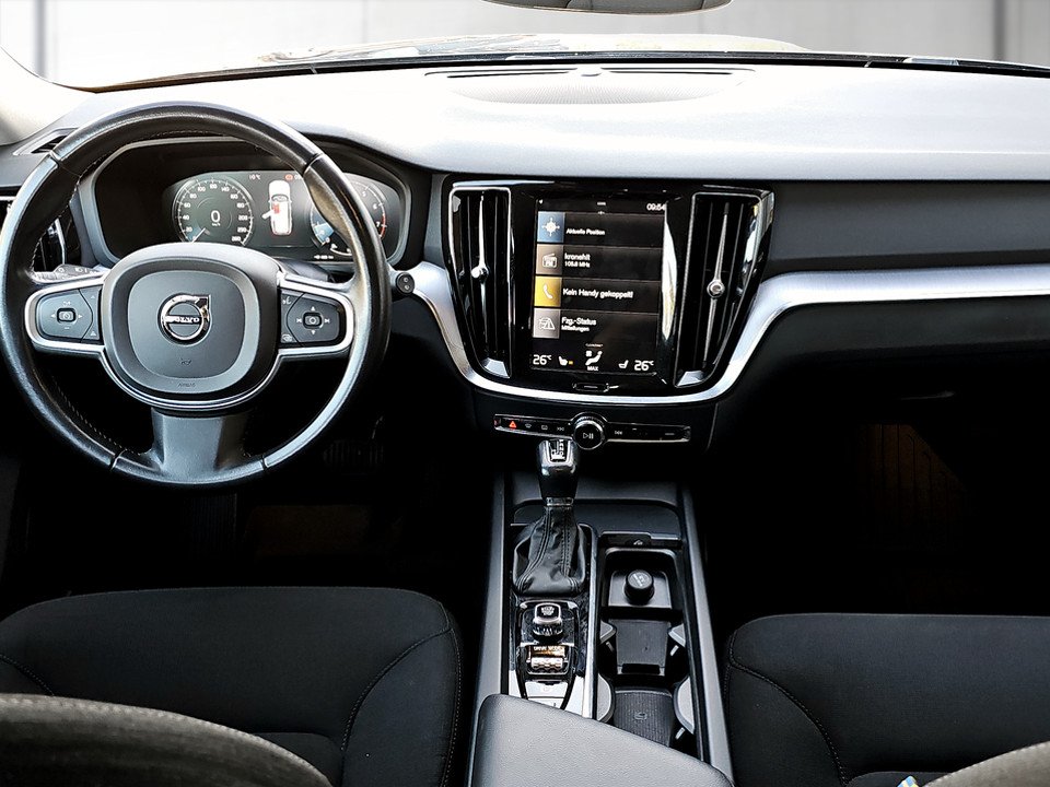 Volvo V60 Kombi T5 Momentum Pro | Bild 11 von 23