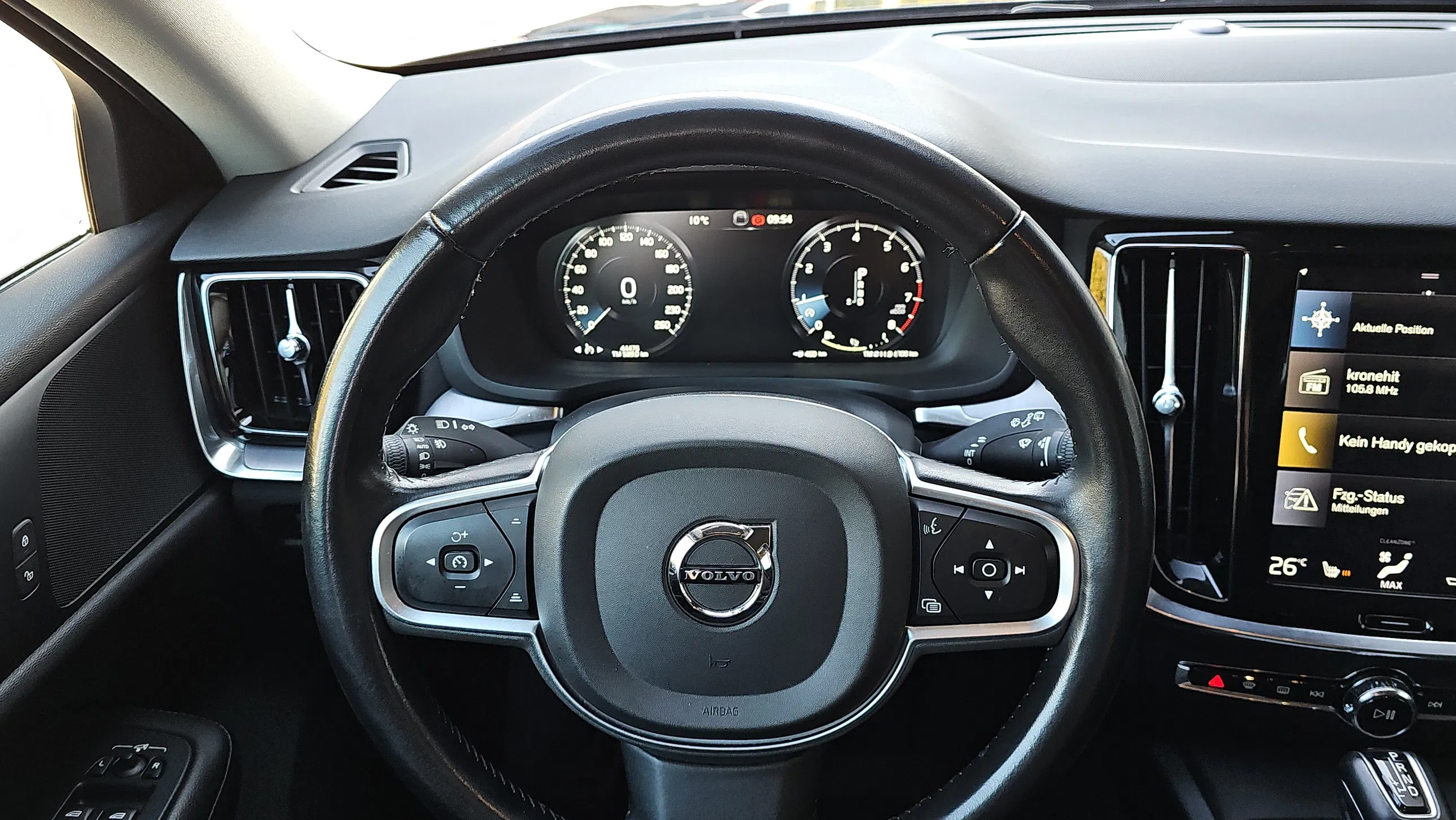 Volvo V60 Kombi T5 Momentum Pro | Bild 12 von 23