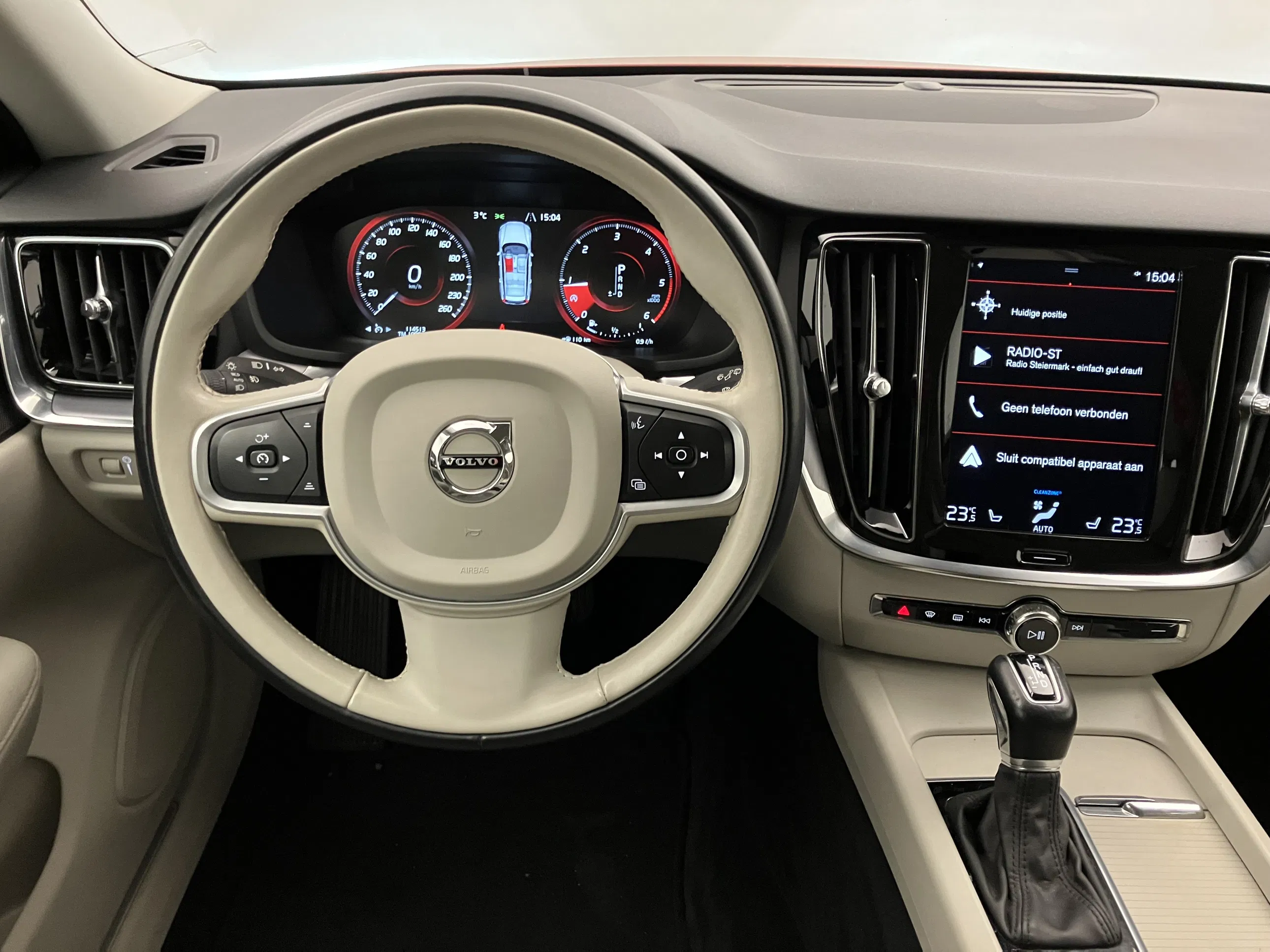 Volvo V60 D3 Momentum Pro Geartronic | Bild 12 von 24