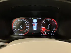 Volvo V60 D3 Momentum Pro Geartronic | Thumbnail 14 von 24