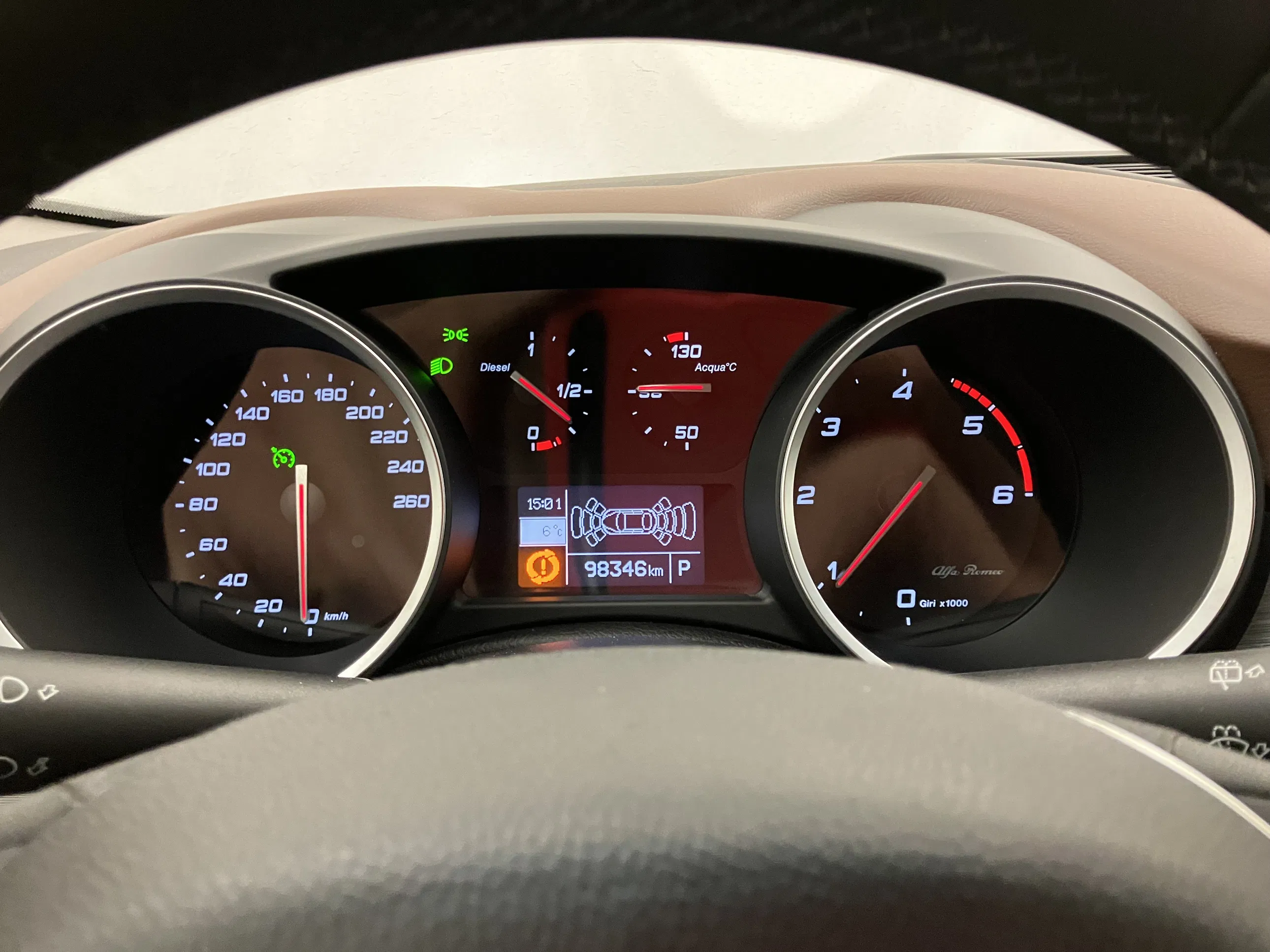 Alfa Romeo Giulietta TI 2,0 JTDM-2 Aut. | Bild 12 von 23