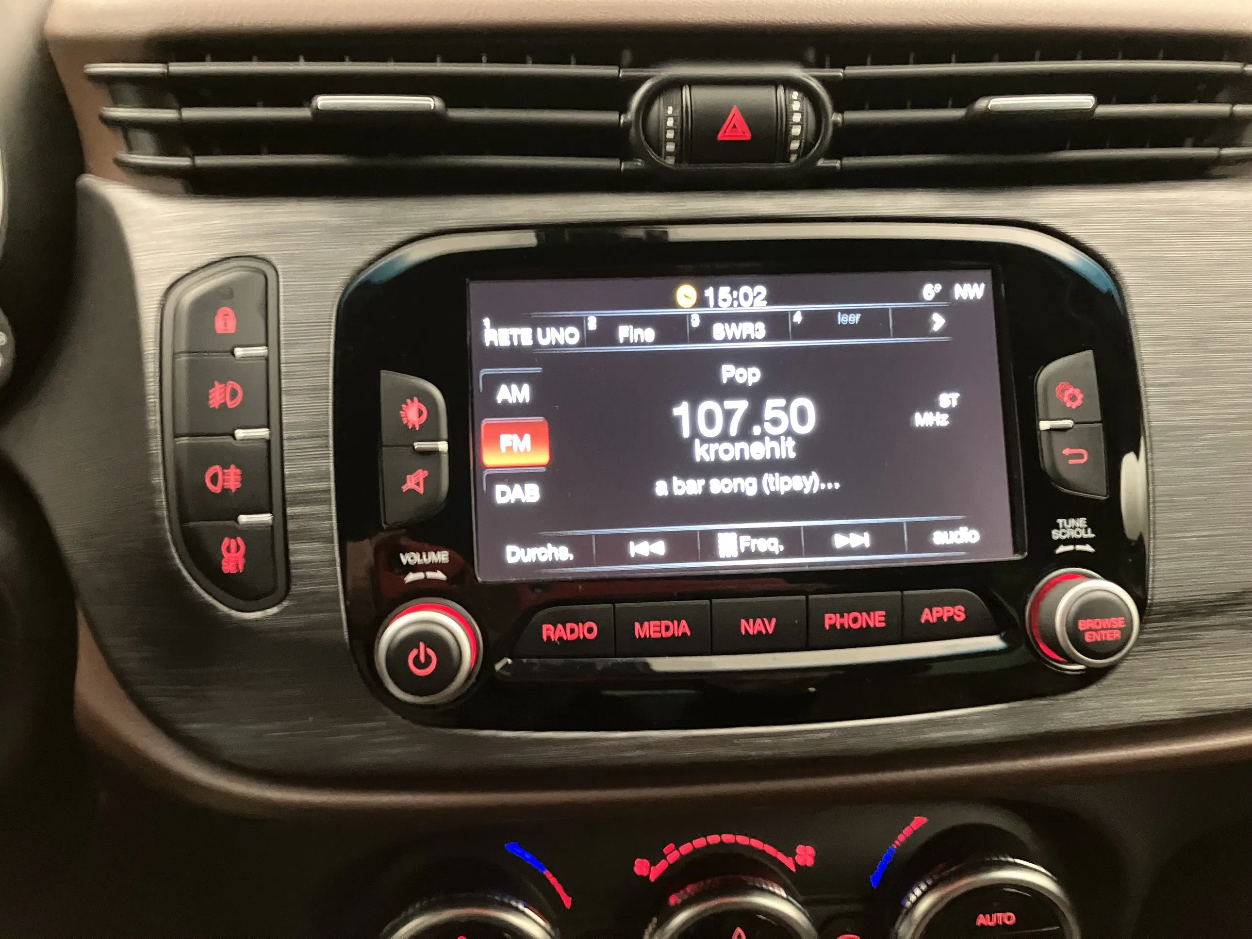 Alfa Romeo Giulietta TI 2,0 JTDM-2 Aut. | Bild 19 von 23