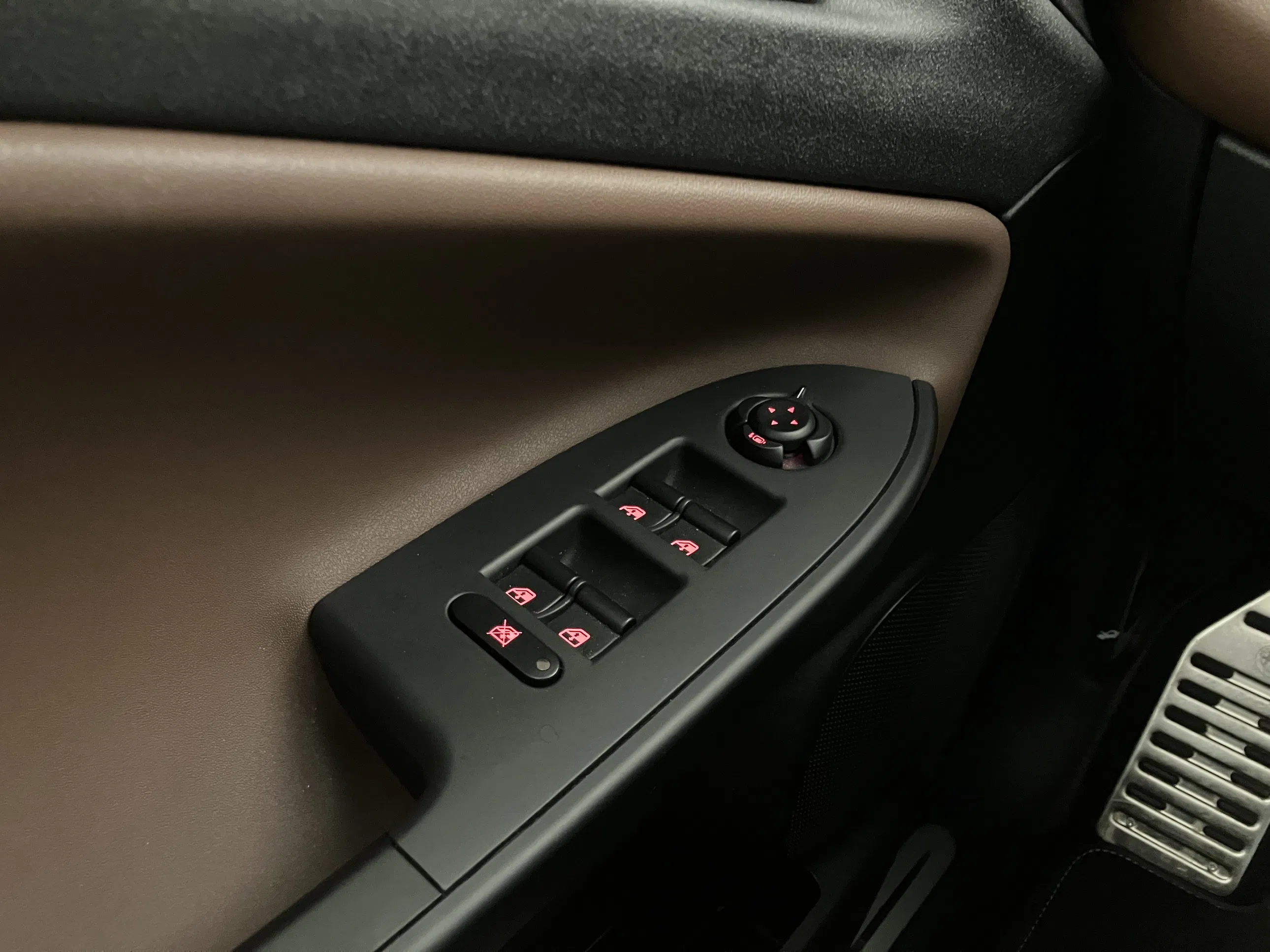 Alfa Romeo Giulietta TI 2,0 JTDM-2 Aut. | Bild 10 von 23