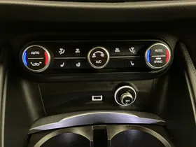 Alfa Romeo Stelvio Sprint 2,2 16V 190 AT8 Q4 | Thumbnail 15 von 28