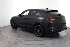 Alfa Romeo Stelvio Sprint 2,2 16V 190 AT8 Q4 | Thumbnail 4 von 28