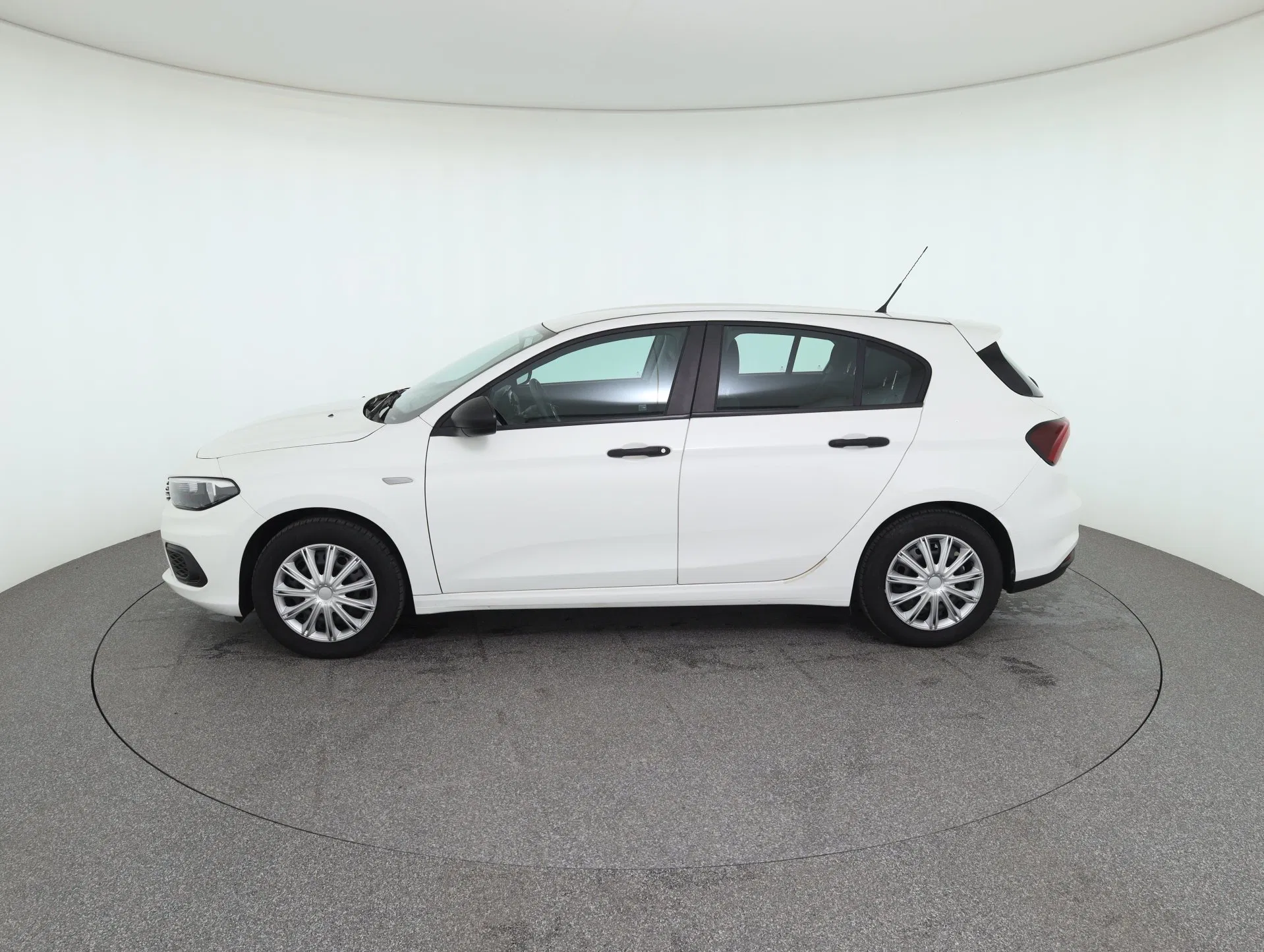 Fiat Tipo 1,4 95 Pop | Bild 8 von 23