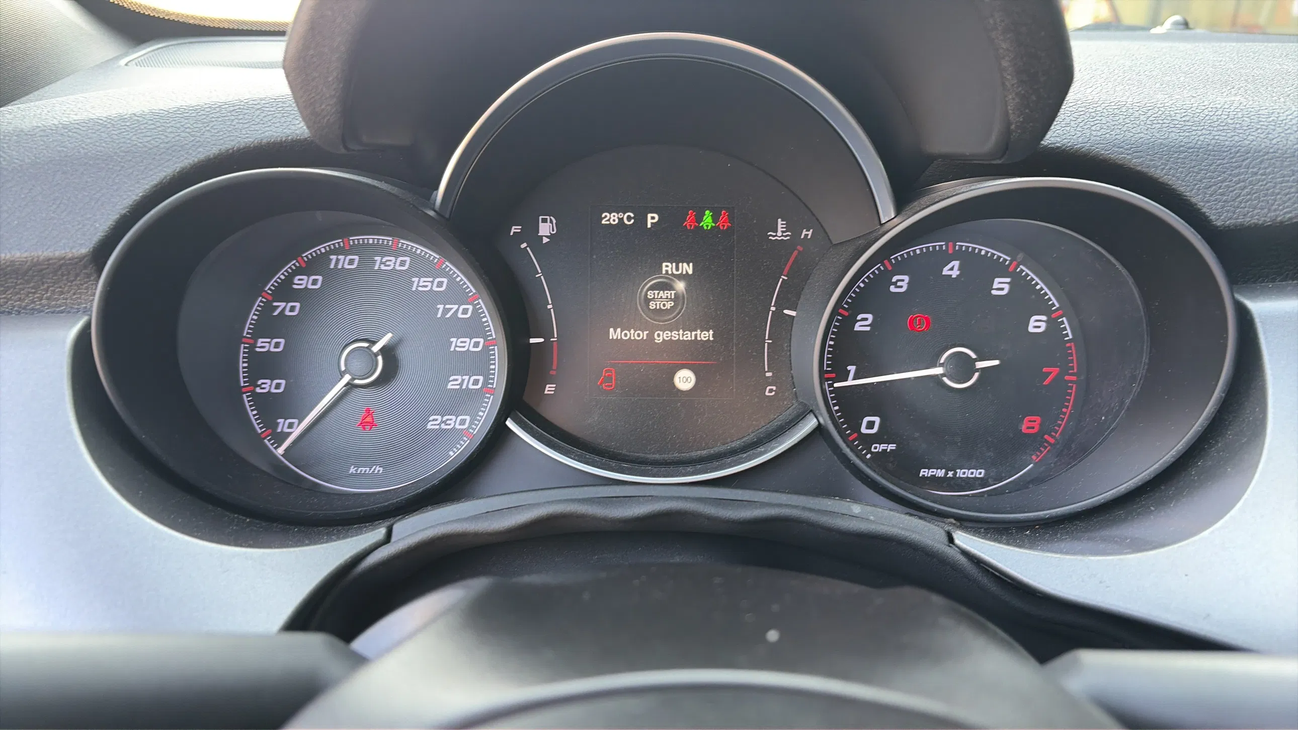 Fiat 500X 1.3 GSE Sport | Bild 11 von 22