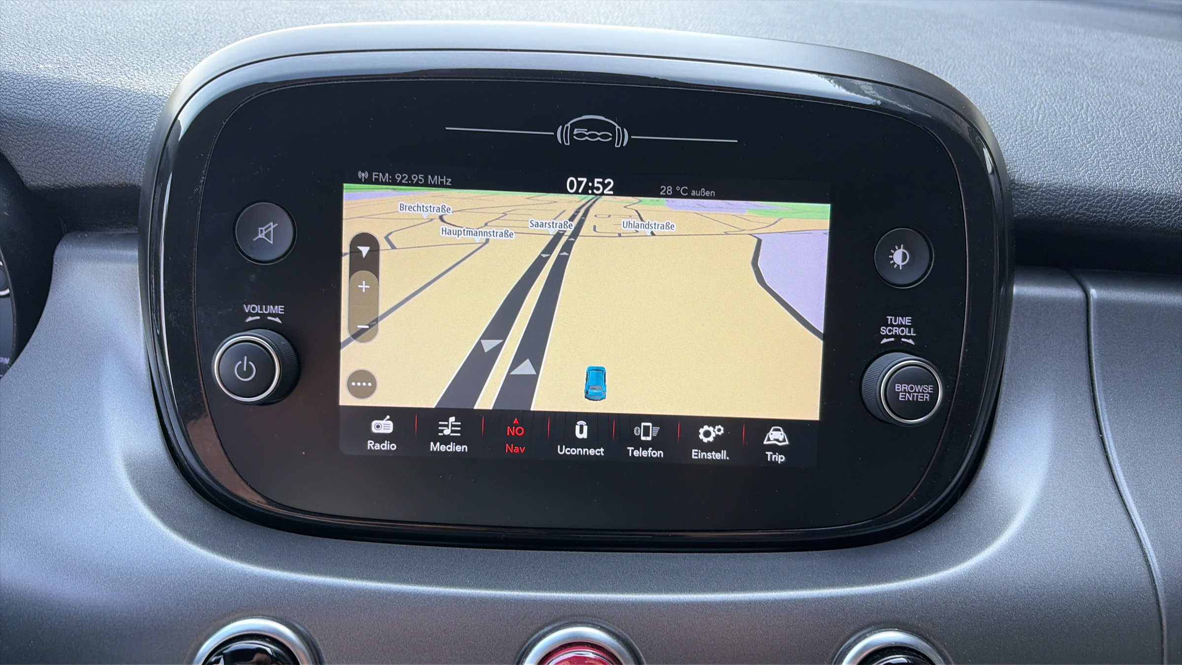 Fiat 500X 1.3 GSE Sport | Bild 16 von 22