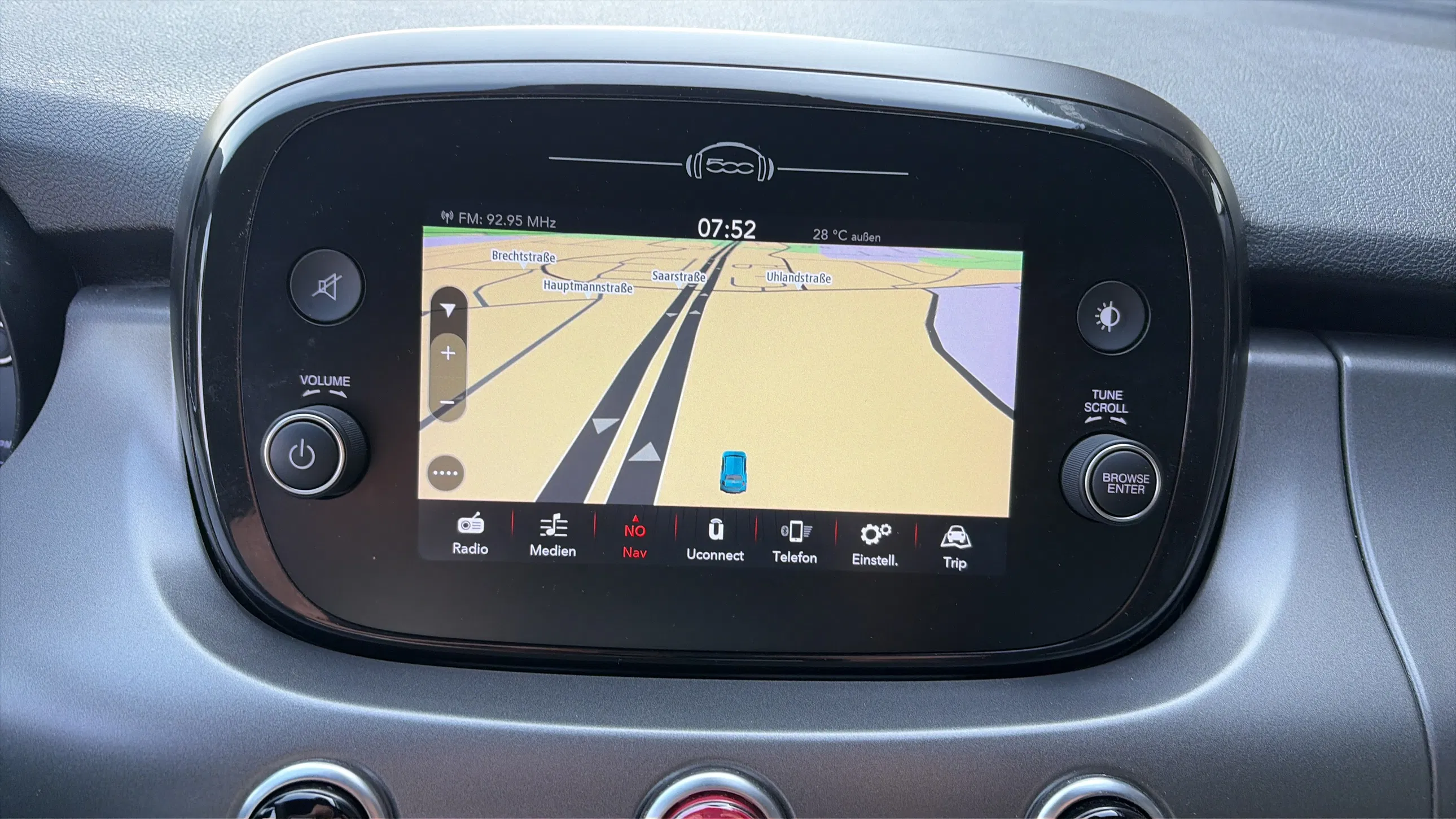 Fiat 500X 1.3 GSE Sport | Bild 16 von 22