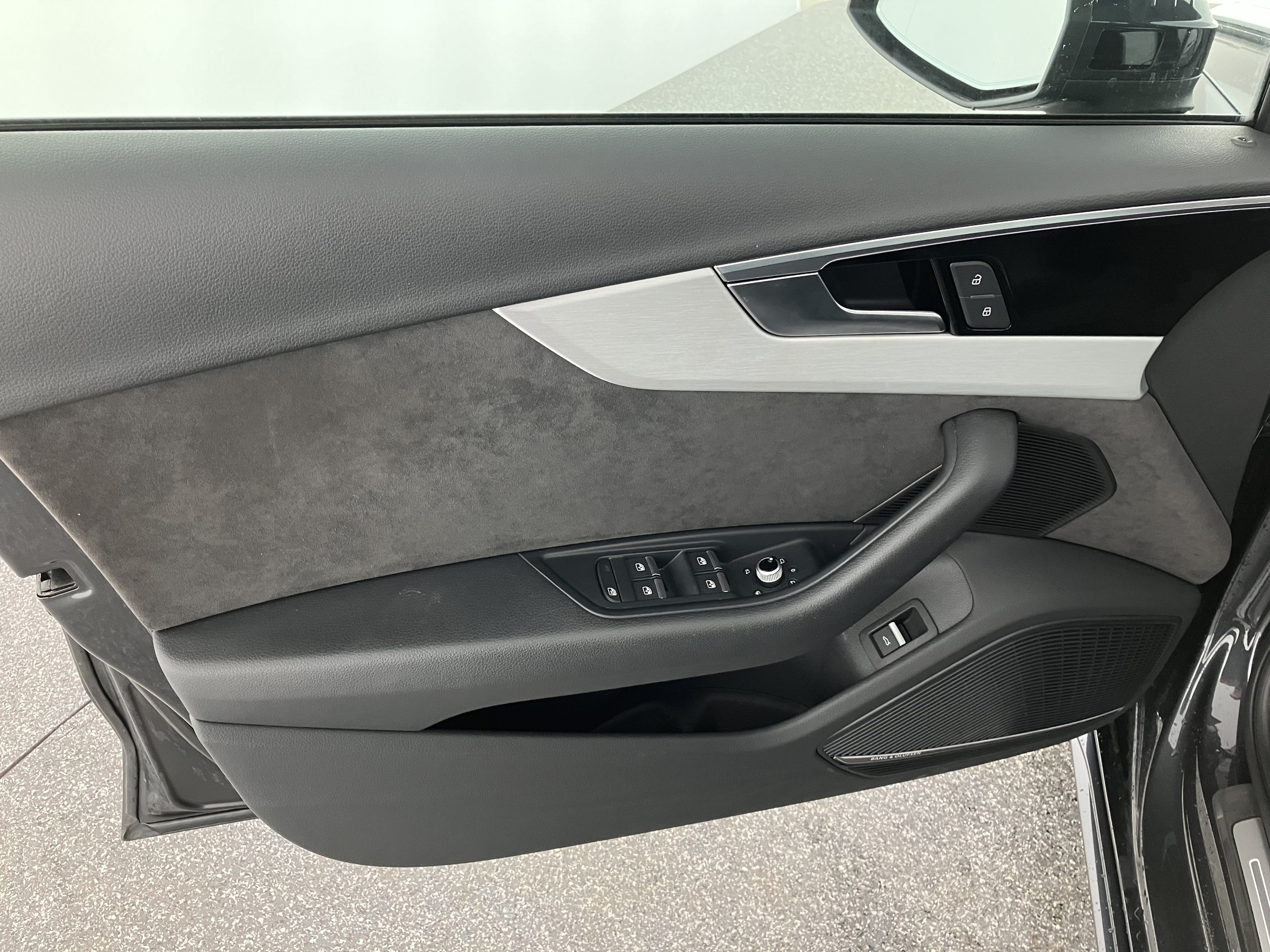 Audi A4 40 2.0 TDI advanced | Bild 3 von 14