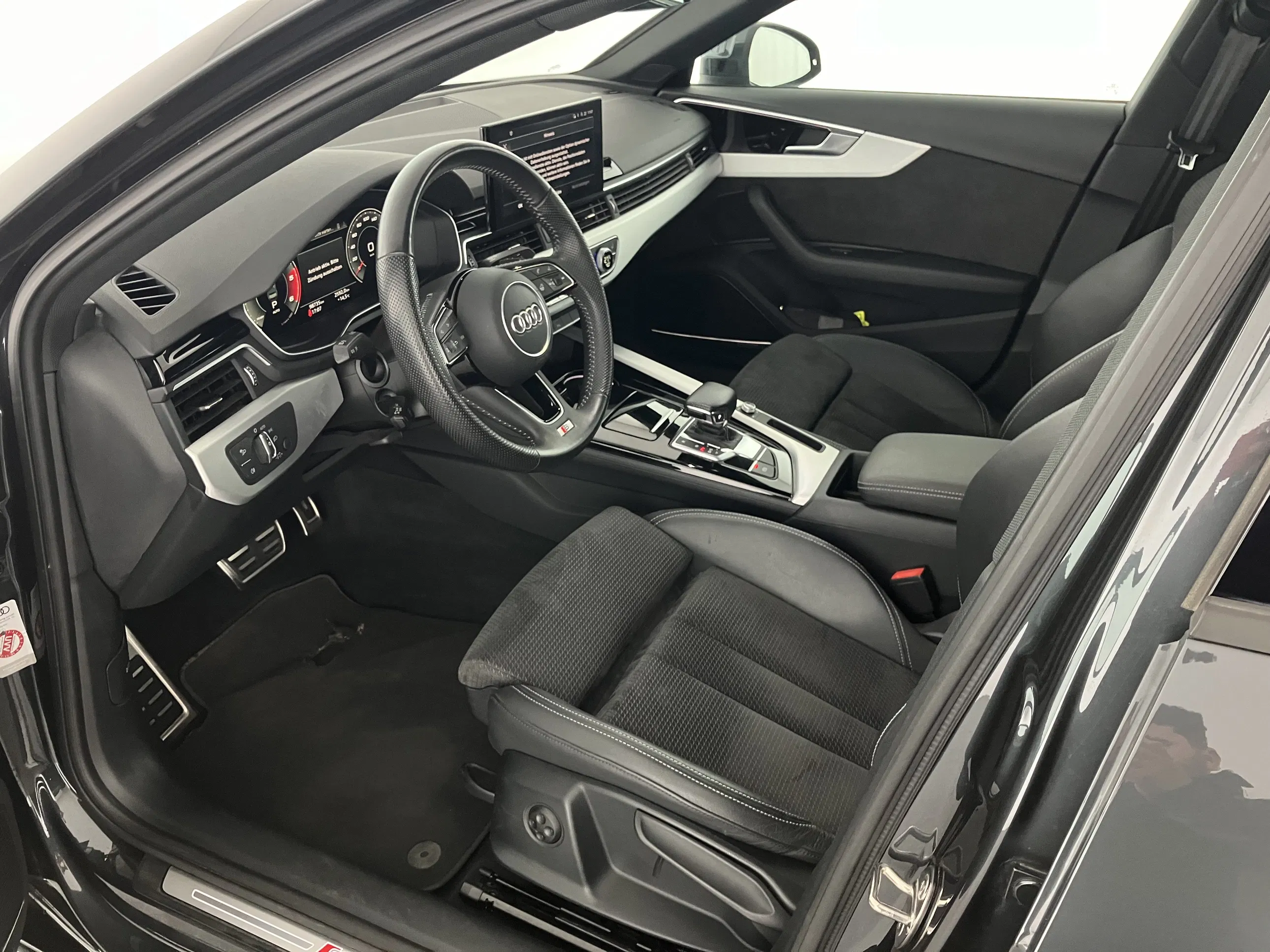 Audi A4 40 2.0 TDI advanced | Bild 4 von 14