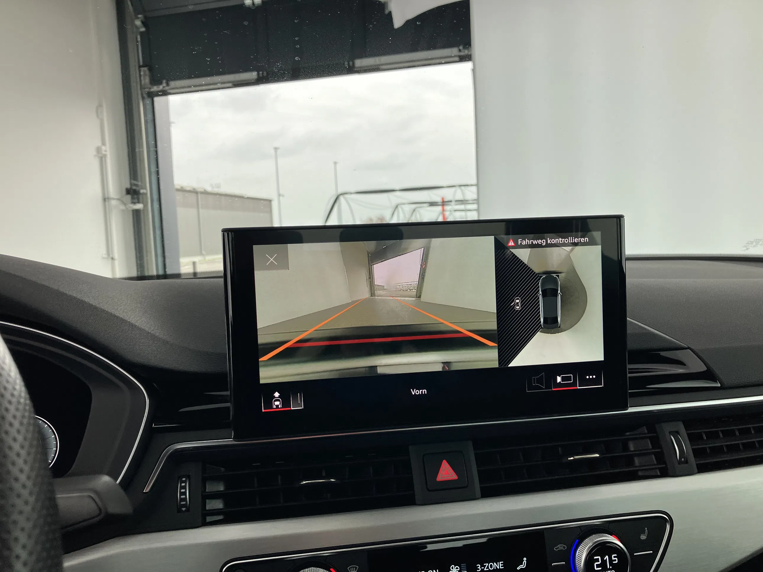 Audi A4 40 2.0 TDI advanced | Bild 9 von 14